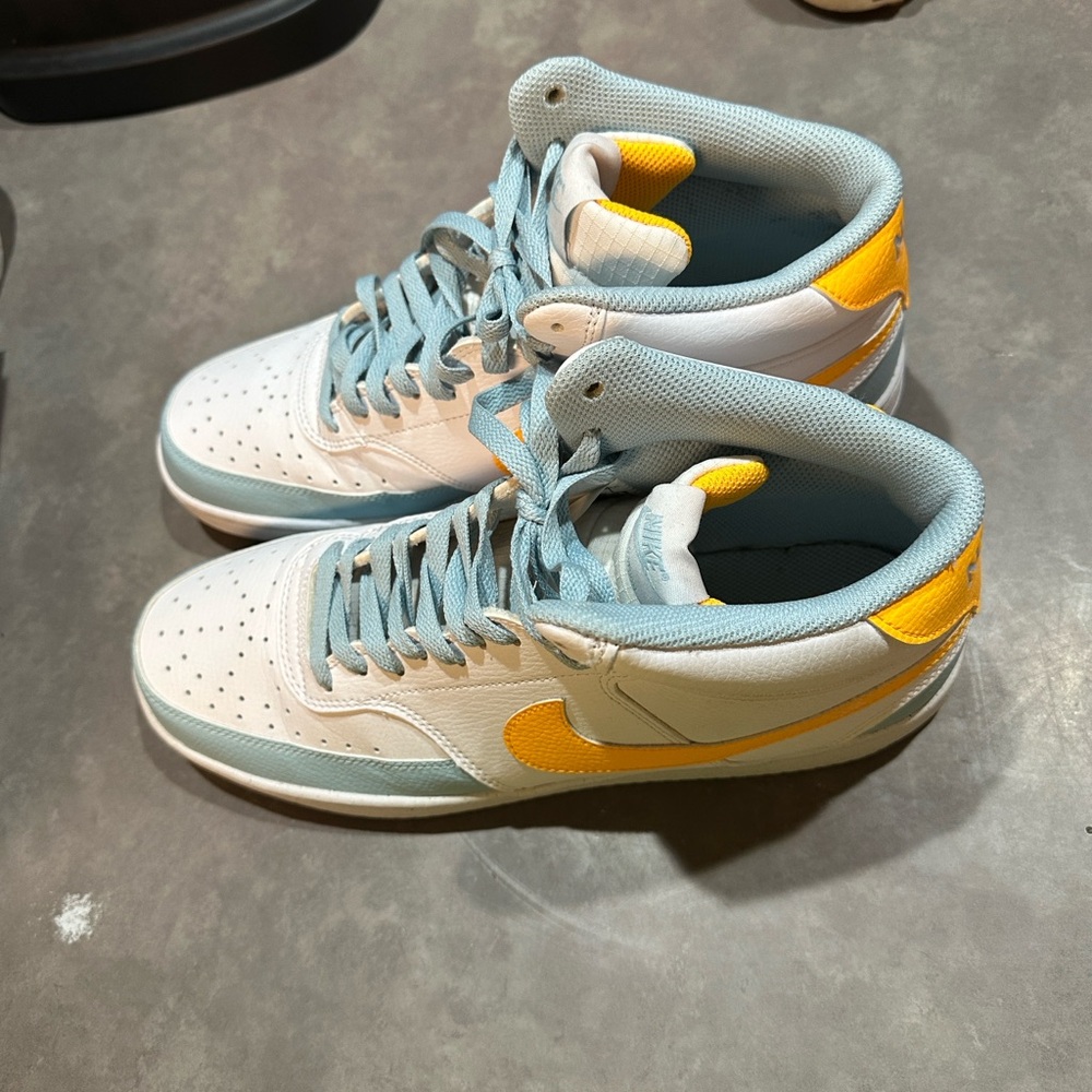 Nike High-Top Sneakers in White and Light Blue - Picture 2 of 8